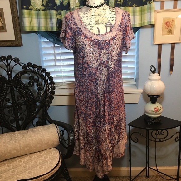 Ace Fashion sequins with pretty embroidered neck and hemline - Picture 1 of 10